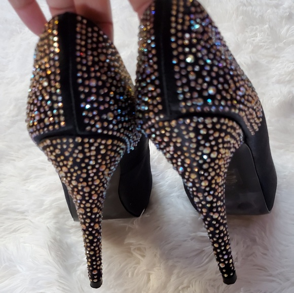 Steve Madden Shoes - STEVE MADDEN PLAYY-R BLACK PEEPTOE RHINESTONE HEEL